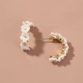 【GuangDa Girls' Earrings Korean Ins Net Red Trendy New Earrings C-shaped Pearl White 6 Flowers Fresh and Versatile Fashion Accessories Earings for Women. 