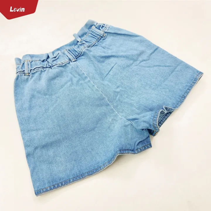 Teen%20Girl%E2%80%99s%20Mid%20Rise%20Casual%20Solid%20Denim%20Shorts%20From%20Levin%20-%20Image%205