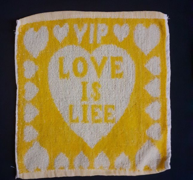 Pocket%20Handkerchief%20(Colourful)%20-%201%20Piece%20-%20Image%203