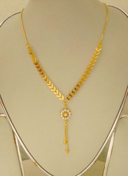 Leaf Design Fashionable New Model Necklace/Chain For Women Girls