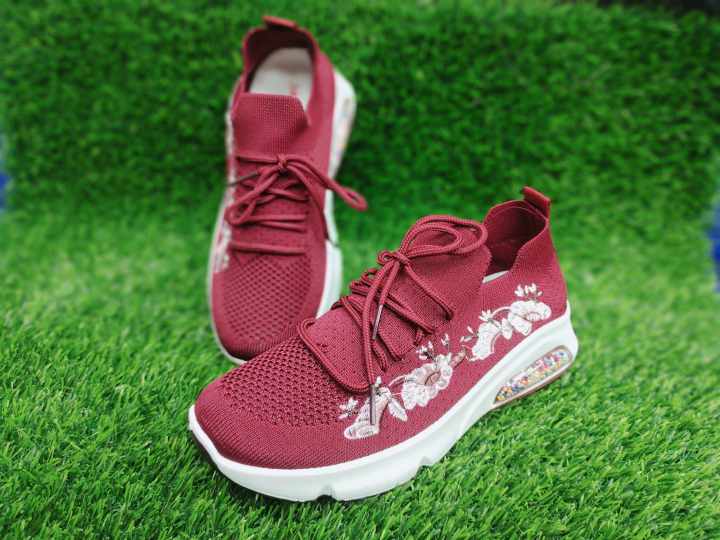 Soft%20China%20Stylish%20Women%20Sports%20Shoes%20Yarn%20PVC%20for%20Gym%20&%20Walking%20Shoes%20Soft%20Maroon%20Color.%20Sneakers%20Shoes%20for%20Girls%20and%20Women.%20Lotus.%20-%20Image%205