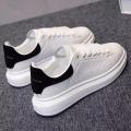 Embrace Casual Fashion With Men'S Sneakers Converse Running Casual Lace-Up Shoes - Versatile Footwear For All Seasons.