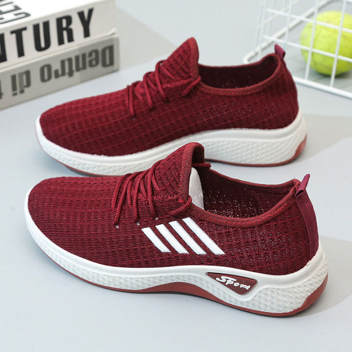 The new women's shoes are versatile in spring and autumn, breathable, and comfortable and casual fashion shoes for women, and women's sneakers for running and casual