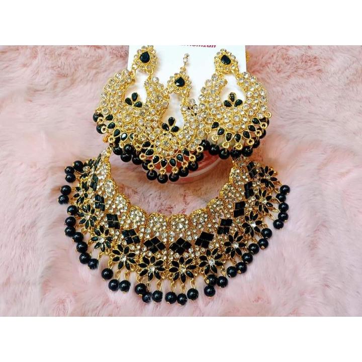 Traditional Wedding/Party Bridal Choker Necklace Earrings And