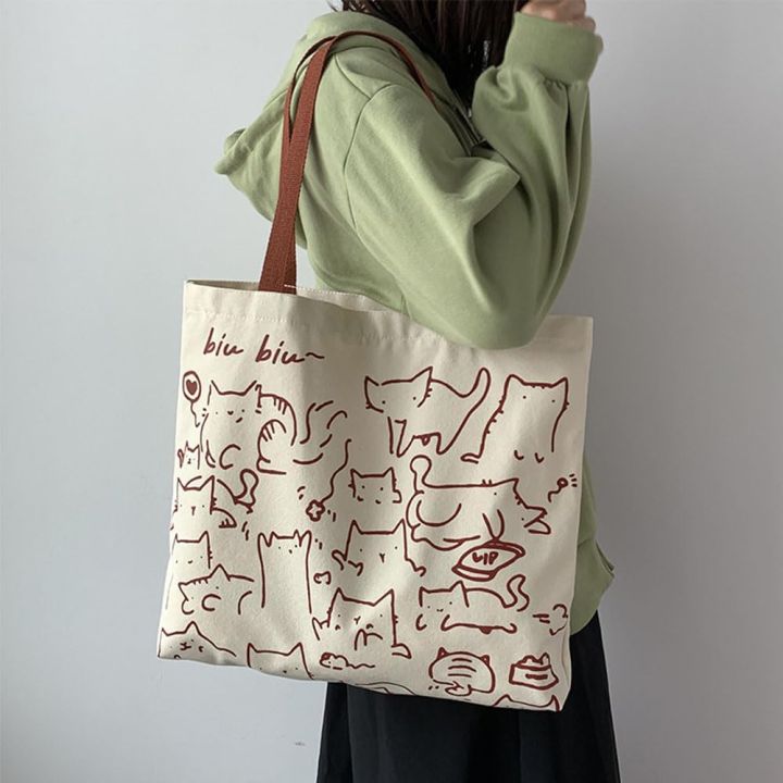 TandG%20Canvas%20Zipper%20Tote%20Bag%20with%20Cute%20Cats%20Design%20for%20Women%20Trendy%20Off-White%20-%20Image%2010