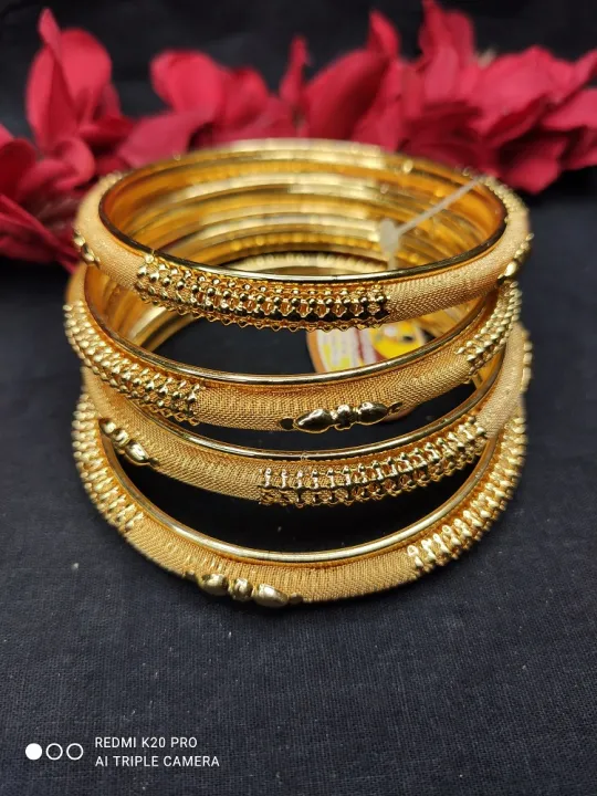 Gold%20Plated%20Bangles%20for%20Women%20-%204%20Pcs%20Set%20-%20Image%203