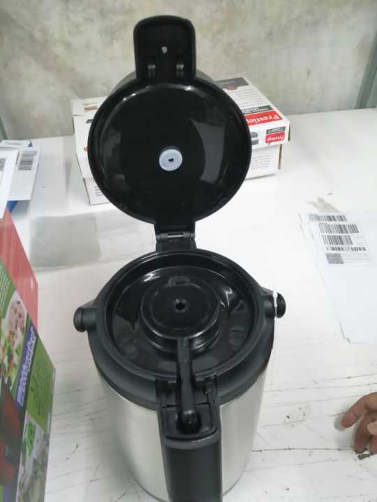 Prestige%20Stainless%20Steel%20Flask%204%20Liter%20For%20Tea%20And%20Coffee%20,%20For%20Home,%20Shop%20Or%20Office%20Use.%20(Steel%20inside%20and%20outside)%20-%20Image%204