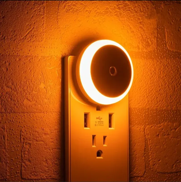 Smart Auto On/Off Sensor Nightlight Round EU Plug in Wall Night Lamp Bathroom Home Kitchen Hallway Staireway Bedroom Nightlight