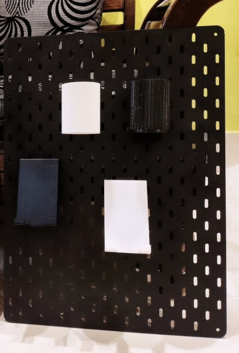 Large%20Pegboard%20Organizer%20Wall%20Control%20Panel%20-%2016x22%20inch%20Durable%20Metal%20Peg%20Board%20for%20Garage,%20Craft%20Room,%20Workshop%20Storage%20and%20Tool%20Organization%20-%20Image%204