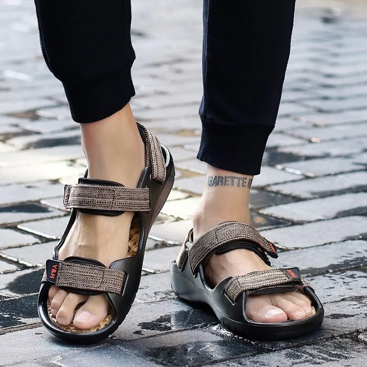 Fashion%20Shoes%20Men%20Black%20Sandals%20For%20Men%20Mesh%20Breathable%20Beach%20Shoes%20Flat%20Sandals%20Soft%20Sole%20Summer%20Sandals%20-%20Image%209