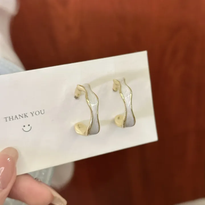 925%20silver%20needle%20Korean%20drip%20glaze%20C-type%20light%20luxury%20niche%20simple%20design%20sense%20Korean%20high-end%20temperament%20earrings%20women's%20earrings%20-%20Image%206