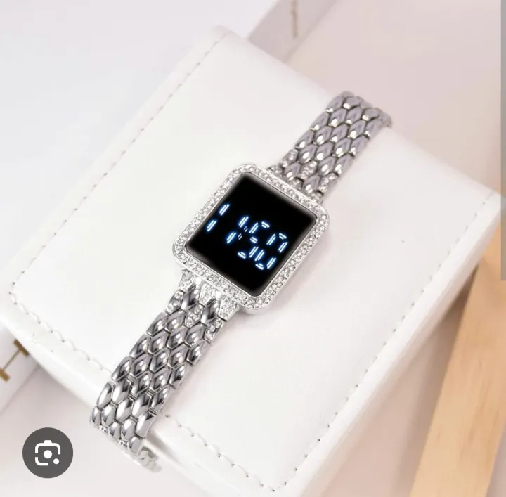 Stylish%20Touch%20screen%20ladies%20watch%20for%20Girls%20-%20Image%203