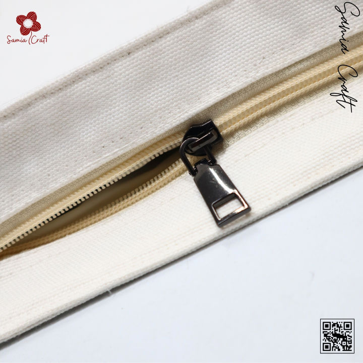 SamiaCrafts%20Canvas%20Tote%20Bag%20Exclusive%20Design%20with%20Outside%20Pocket%20Shopping%20Bag%20/College%20University%20Bag,%20Tote%20Bag%20with%20Zipper%20-%20Image%208