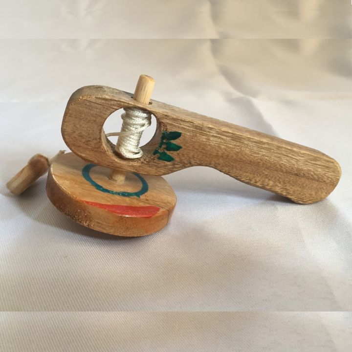 2019 14cm L Wood Beyblade Spin Top Bey Blade Spinning Tops Gyro Toys Set Spinner With Launcher And Rip Cord Beyblades Kids Funny