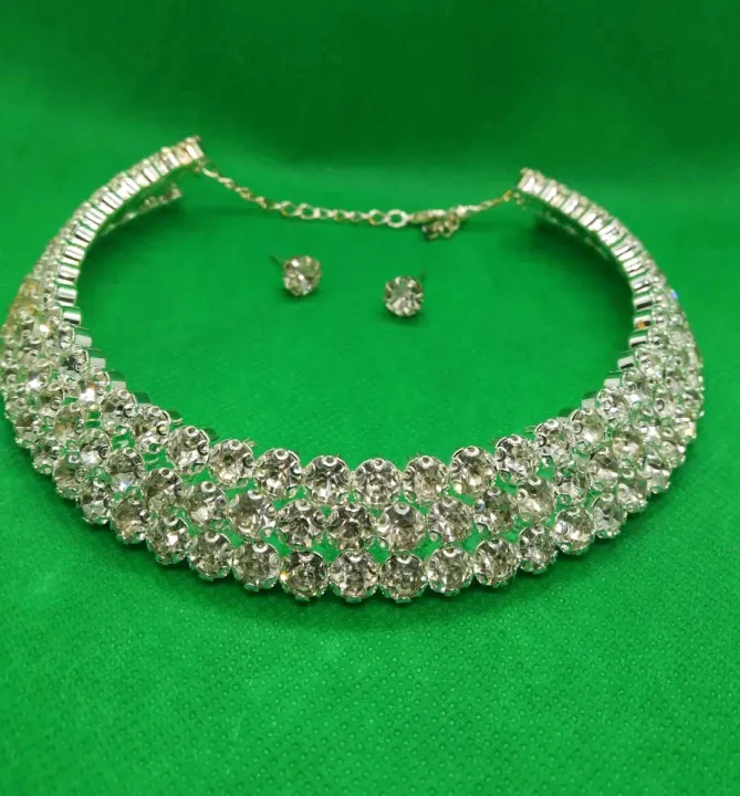 White%20Stone%20Choker%20Necklace%20Set%20With%20Earring%20For%20Women%20-%20Necklace%20For%20Girls%20-%20Very%20Appealing%20-%20In%20line%20with%20current%20fashion%20trends%20-%20Image%206