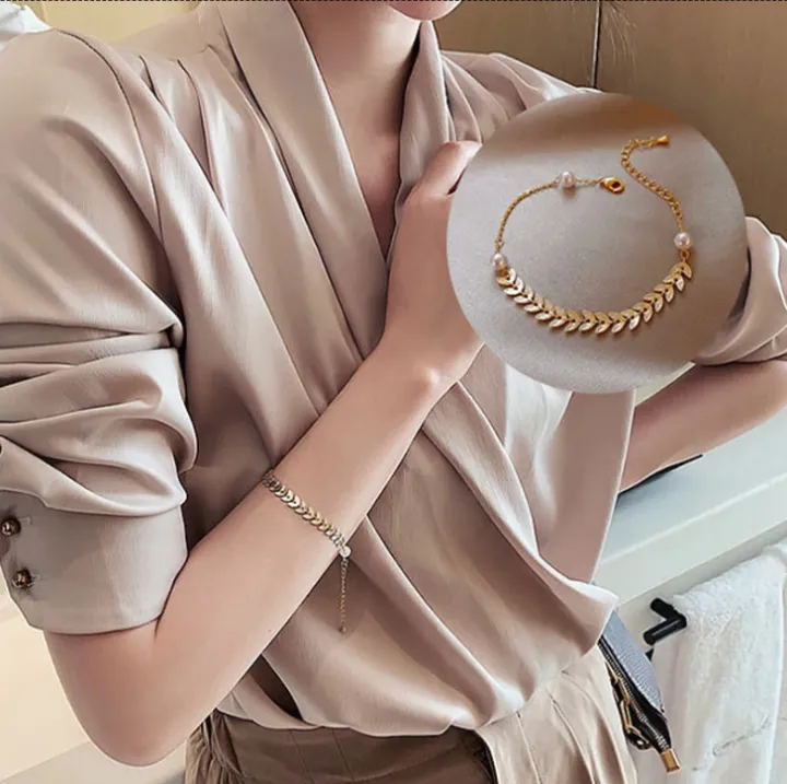 Trendy%20Fashionable%20Pearl%20Leaf%20Chain%20Golden%20Bracelets%20for%20Girls%20Charm%20Jewelry%20-%20Bracelet%20for%20Women%20Simple%20Fashion%20New%20Collection%20-%20Image%202