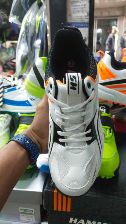 Hs%20core%204%20Cricket%20shoes%20new%20model%20shoes%20-%20Image%202