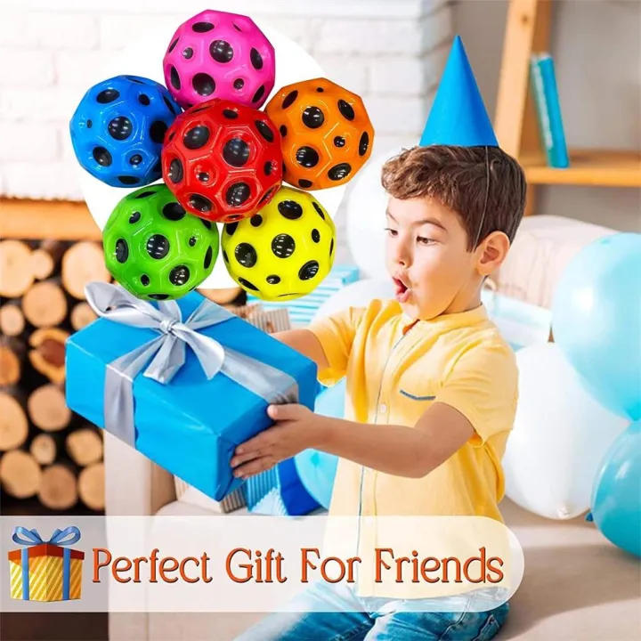 1pc%20Hole%20Soft%20Bouncy%20Ball%20Toy%20Anti-fall%20Moon%20Anti-stress%20Shape%20Porous%20Bouncy%20Ball%20Kids%20Indoor%20Outdoor%20Toy%20Ergonomic%20Design%20-%20Image%206