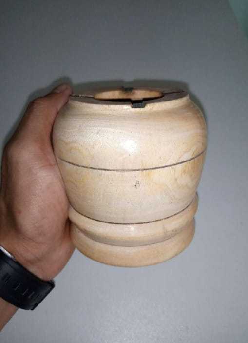 Wooden%20Ashtrey%20for%20Smart%20Home%20and%20Office%20-%20Smoking%20Ashtray%20-%20Image%202