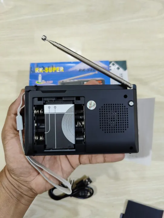 RK%209803%20Bluetooth%209%20Band%20FM%20Radio%20With%20USB%20TF%20Music%20Player%20-%20Image%204