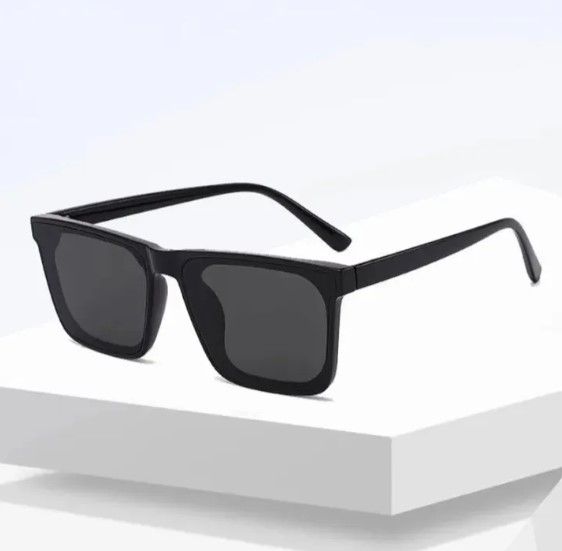 New%20Trendy%20Look%20Very%20Stylish%20Black%20Sunglass%20For%20Men%202024%20-%20Image%202