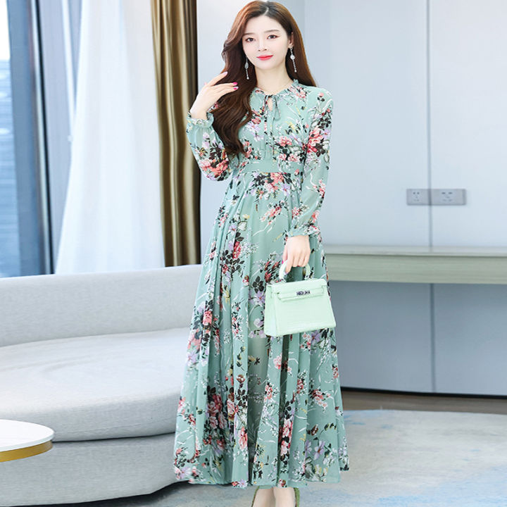 New%20Stylish%20Women%20High-Quality%20Hijabi%20Long%20Dress%20-%20Neck%20Design%203D%20Screen%20Print%20Gown%20Kurti%20-%20Ideal%20for%20All%20Occasions%20and%20Seasons%20-%20Image%206