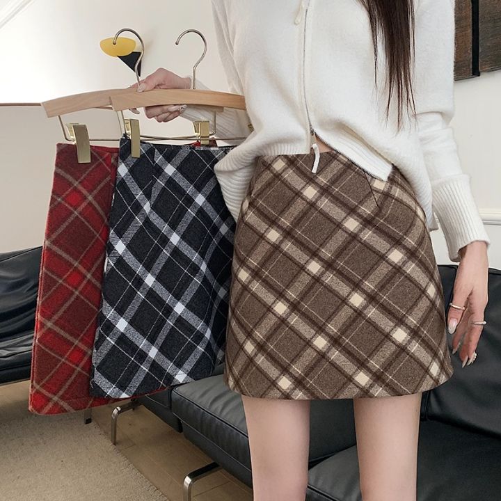 French red plaid woolen half women's 2023 autumn/winter high waisted slimming A-line skirt, buttocks wrapped skirt