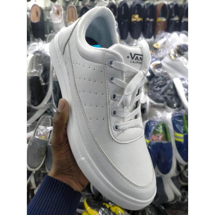 China Shoes for boys. Dj case shoes for men high quality & comfortable use soft.