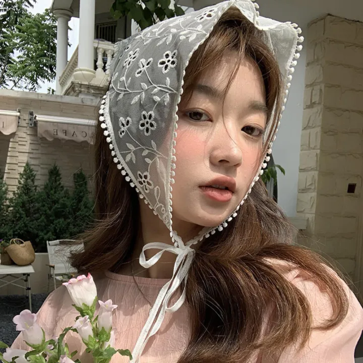 French%20Embroidery%20Hair%20Scarf%20Soft%20Texture%20Sweet%20Lace%20Summer%20Fashion%20Headscarf%20Retro%20Style%20Lightweight%20Fabric%20Lace%20Triangle%20Scarf%20for%20Spring%20Accessory%20Casual%20Outfit%20Addition%20Women's%20Fashion%20Hair%20-%20Image%207