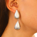 New 2024 Elegant Female Gold Metal Water Drop Earrings for Women Accessories Simple Jewelry.