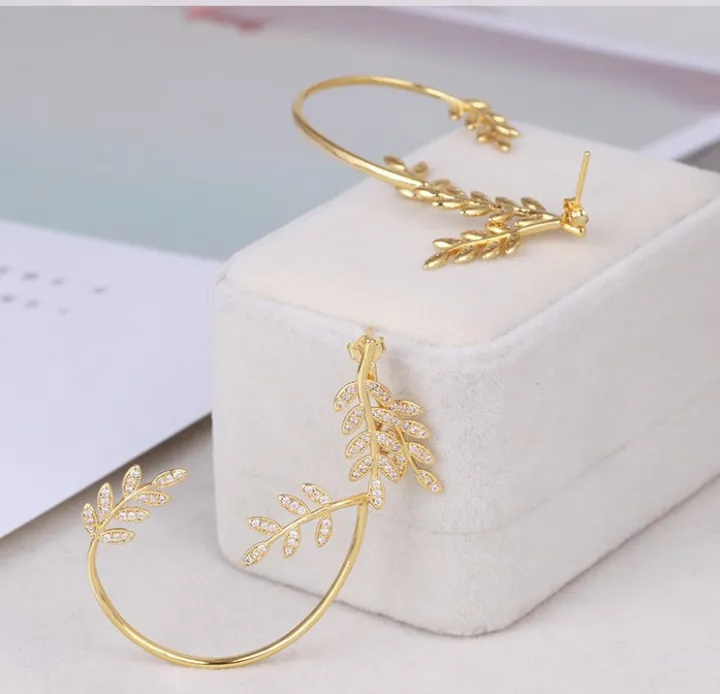 1%20Pair%20Luxury%20Temperament%20Earrings%20for%20Women%20-%20Image%204