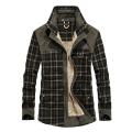 Winter Jacket Men Thicken Warm Fleece Shirts Coats 100% Cotton Plaid Flannel Jacket  Clothes Size M-4XL. 