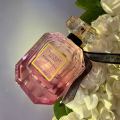 Victoria's Secret Bombshell Eau de Parfum. 