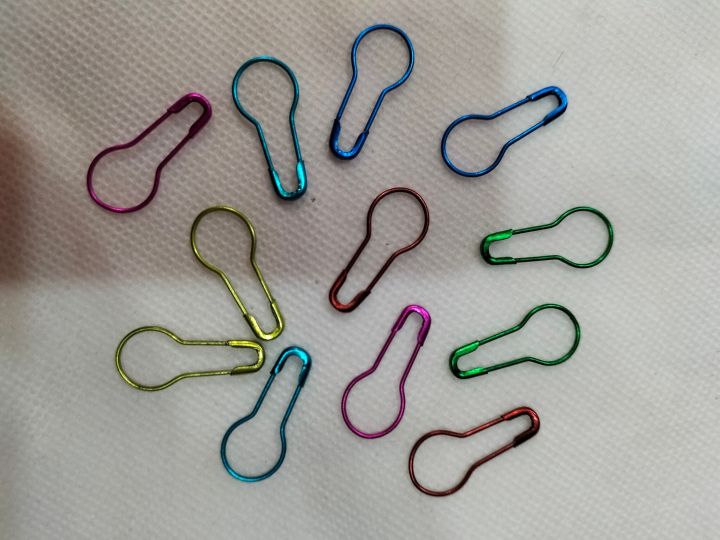 Elegant%20Coil-Less%20Metal%20Hijab%20Pins%20-%20Multi-Color%20Set%20-%20Image%202