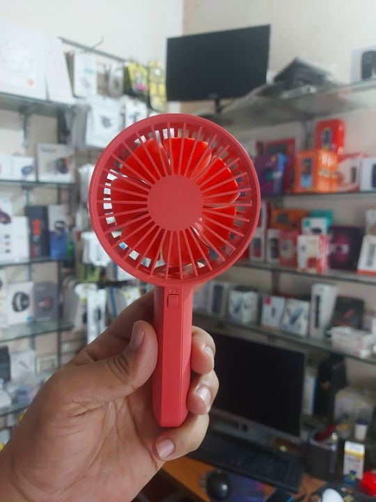 Xiaomi%20VH%20F03%20Portable%20Hand%20Mini%20Fan%20Rechargeable%20-%20Image%203