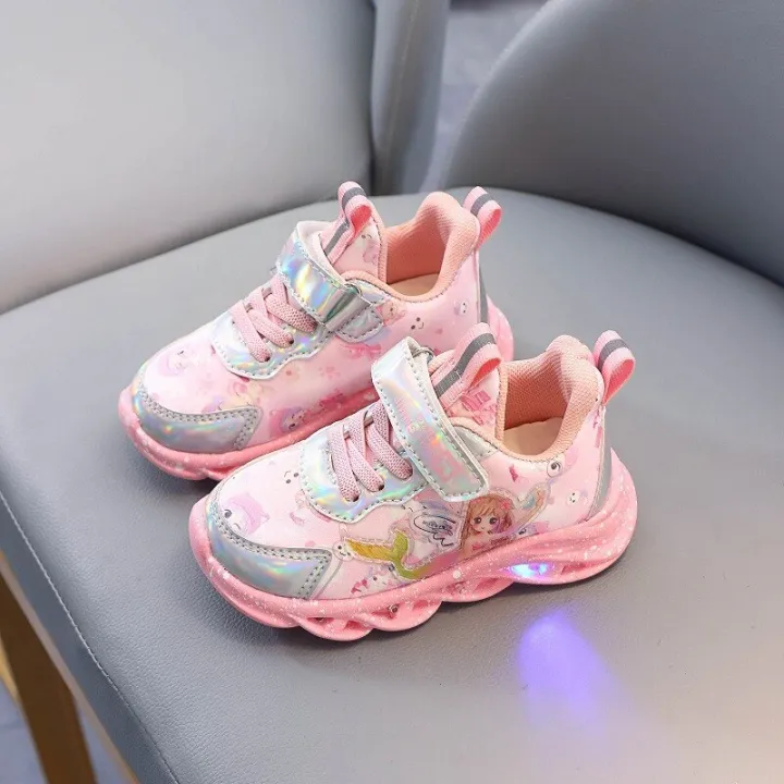 Size%2021-30%20Kids%20Casual%20LED%20Lights%20Shoes%20for%20Girls%20Children%20Luminous%20Sports%20Sneakers%20Baby%20Glowing%20Soft%20Bottom%20Running%20Footwear%20-%20Image%202