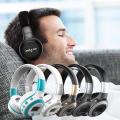 B570 Foldable HiFi Stereo Wireless Bluetooth Headphone with LCD Screen FM Radio Micro-SD Slot. 