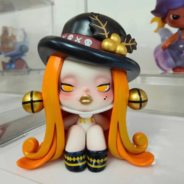 Skullpanda Addams Family Confirm Blind Box Pop Mart Figure Toys Gothic Fashion Figurines Retro Collections Designer Model Gift
