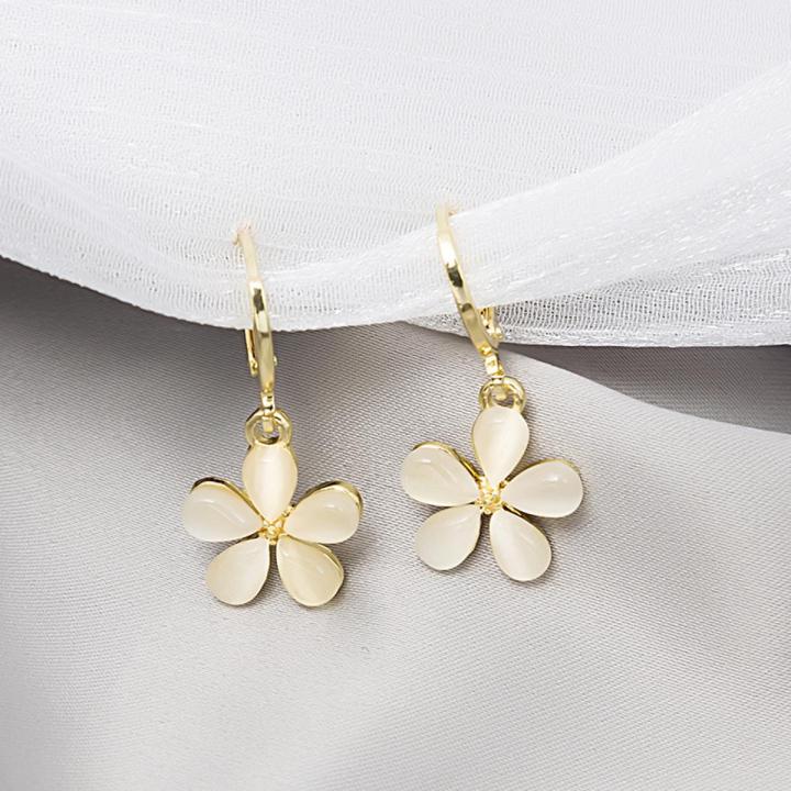 Exquisite Opal Flower Earrings Fashion Sweet Small Fresh Earrings for gilrs for women low price