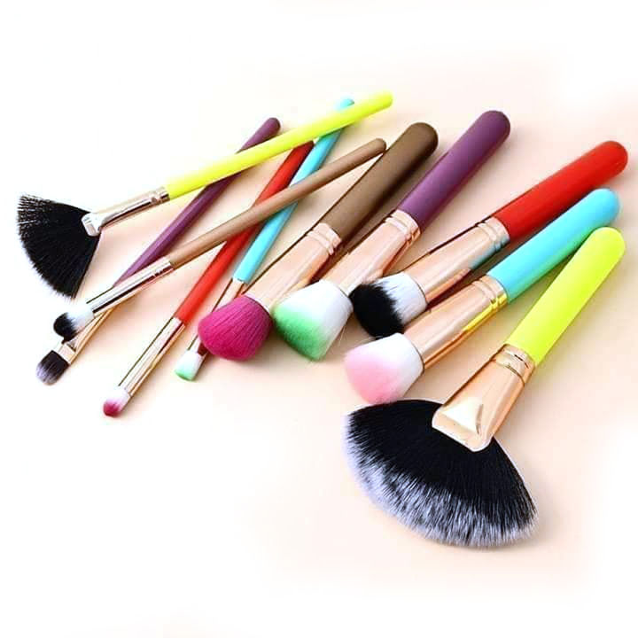 Kabuki%20Makeup%20Brush%20set%20(%2010%20pcs%20)%20-%20Image%204