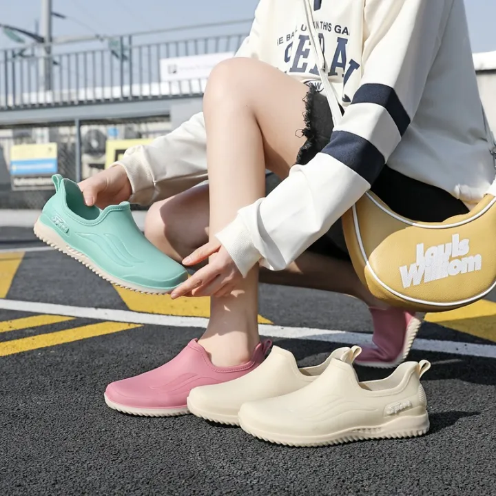 Elegant%20pumps%20rain%20boots%20women's%20fashion%20internet%20celebrity%20low%20top%20short%20tube%20anti-slip%20waterproof%20shoes%20kitchen%20work%20rubber%20shoes%20-%20Image%202