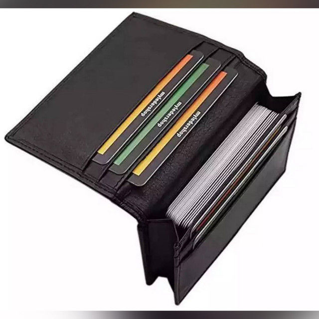 Black%20crdit%20or%20debite%20and%20visiting%20card%20%20holder%20100%25%20leather%20for%20men%20-%20Image%203