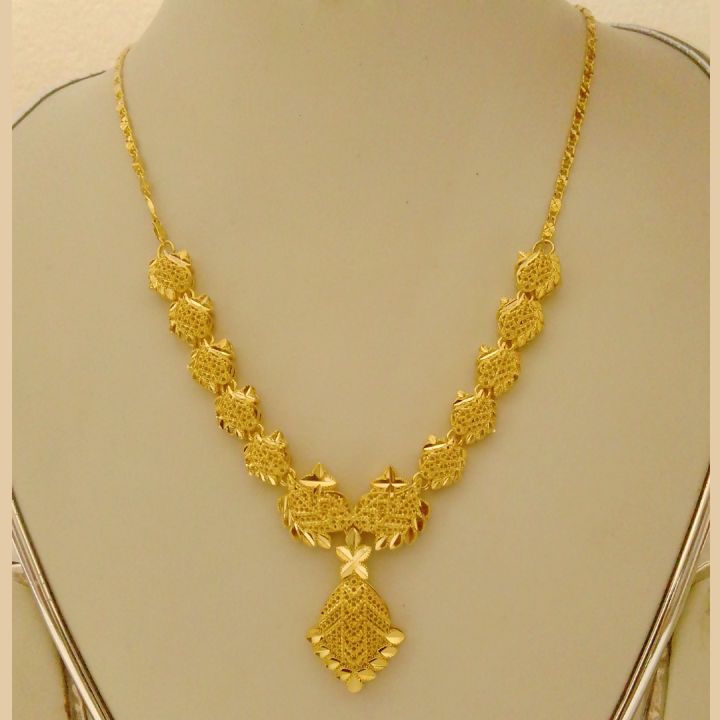 Luxurious Gold-Plated Chain Necklace Jewelry for the Modern Woman