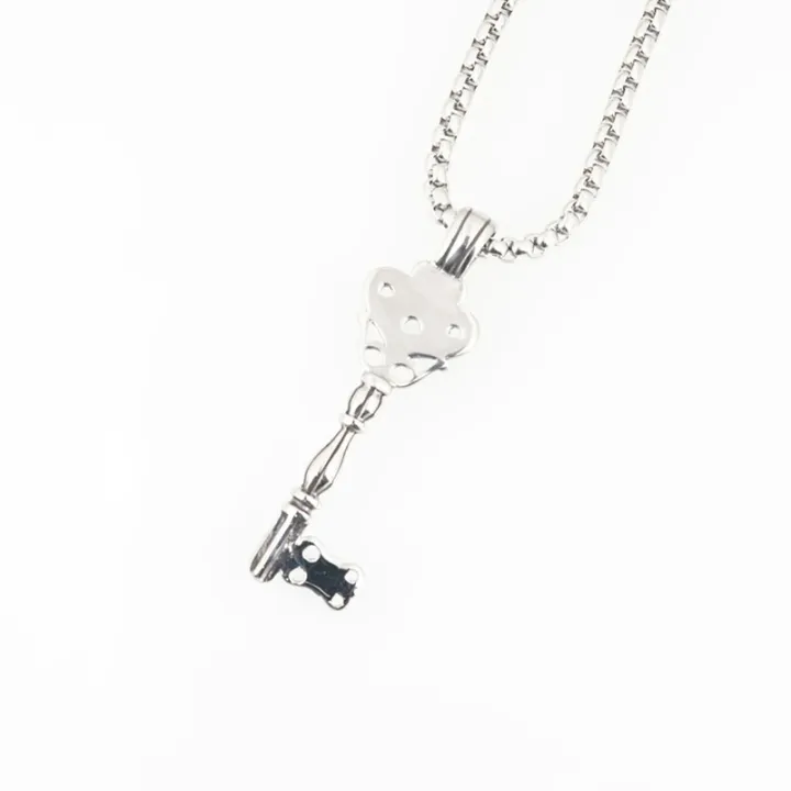 Light%20luxury%20niche%20design%20high-end%20titanium%20steel%20jewelry%20men's%20gemstone%20personalized%20key%20Douyin%20live%20broadcast%20non-fading%20sweater%20-%20Image%202