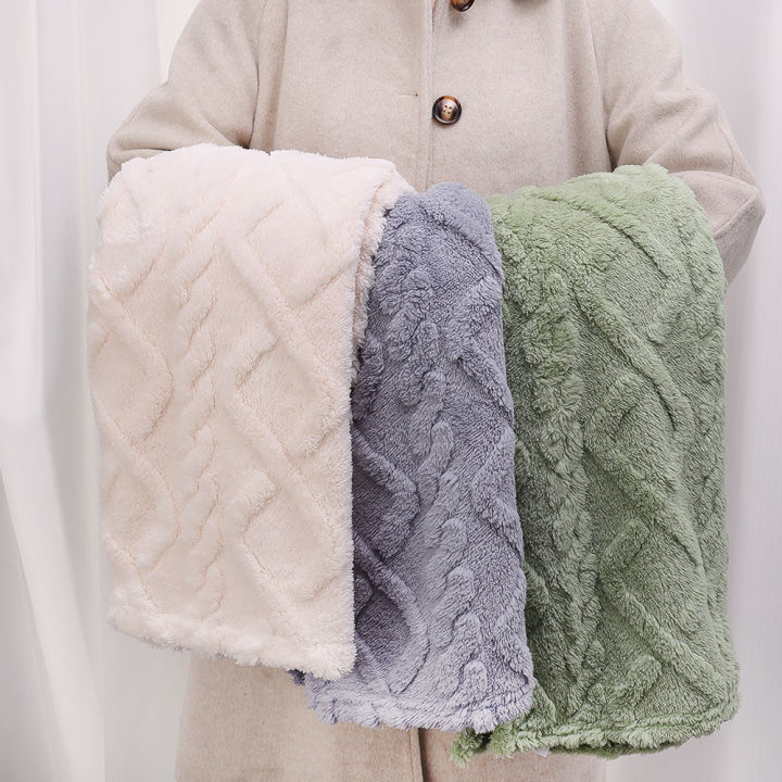 70*100Cm%20Solid%20Color%20Coral%20Velvet%20Warm%20Plush%20Blanket%20Super%20Soft%20Throw%20Blanket%20Embossed%20Four-Season%20Blanket%20Bed%20Living%20Room%20Sofa%20Couch%20Supples%201Pcs%20-%20Image%204