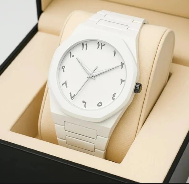 Arabic%20Aura%20Watch%20%E2%80%93%20Carbon%20Fiber%20Look%20Body%20with%20Sleek%20&%20Modern%20Design%20-%20White%20-%20Image%205