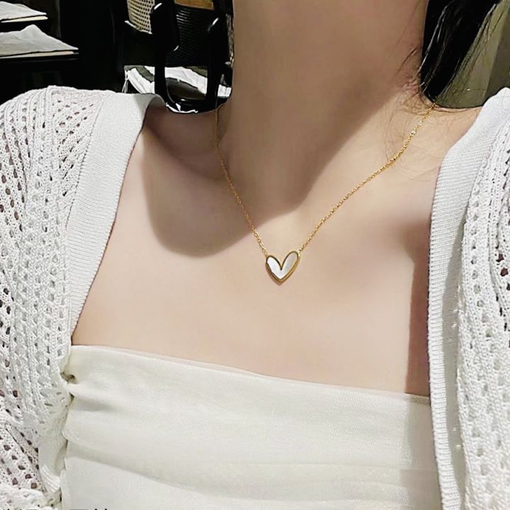 Summer%20titanium%20steel%20love%20pendant%20necklace%202022%20new%20women's%20niche%20design%20sense%20light%20luxury%20clavicle%20chain%20simple%20necklace%20-%20Image%207