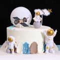 3pcs Astronaut Toy Figures Figurine  Space Astronaut Prentend Play Toys Gifts for Birthday Party Kids Boys Species. 