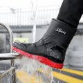 The new rain boots men's work kitchen anti-slip water shoes can be worn in all seasons waterproof rain boots can be worn outside the work vegetable field fashion shoes. 