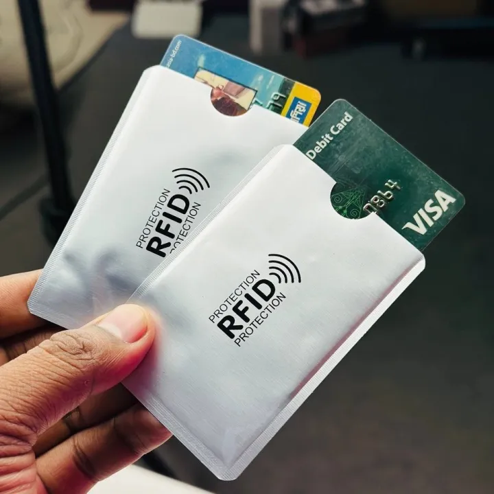 Premium%20Aluminium%20Anti%20Rfid%20Card%20Holder%20NFC%20Blocking%20Reader%20Case%20Protection%20-%20Image%204